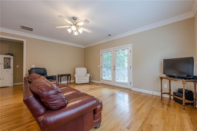 1735 Woodberry Run Drive, Snellville, GA 30078