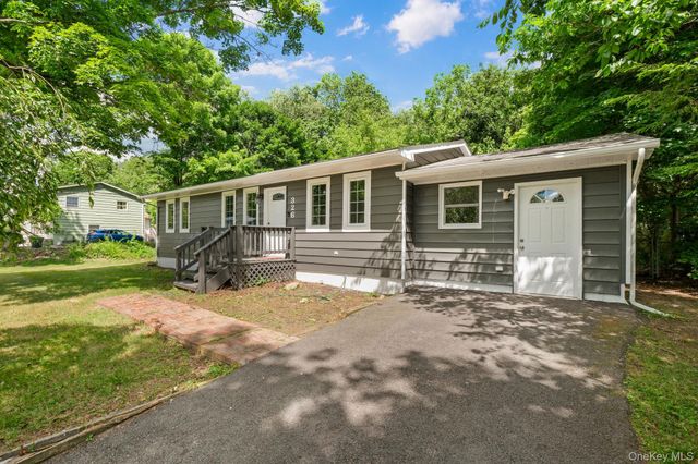 326 Lake Vue Drive, Montgomery, NY 12549