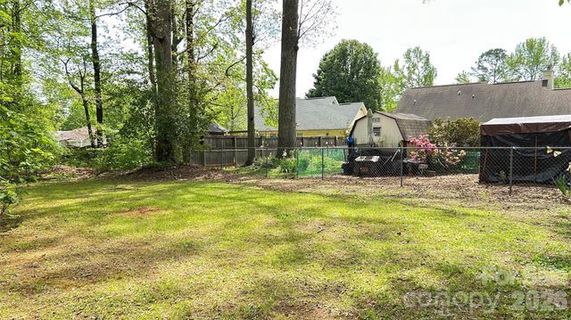 3520 Winslow Drive 1 & 2, Charlotte, NC 28269