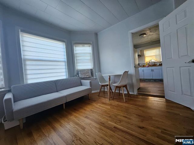 110 E Harriet Avenue 2F, Palisades Park, NJ 07650