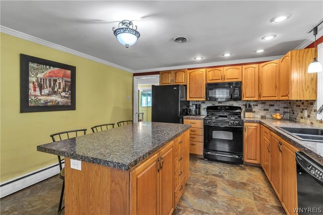 8667 Bonview, Clarence, NY 14221