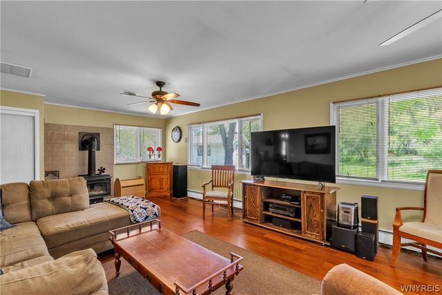 8667 Bonview, Clarence, NY 14221