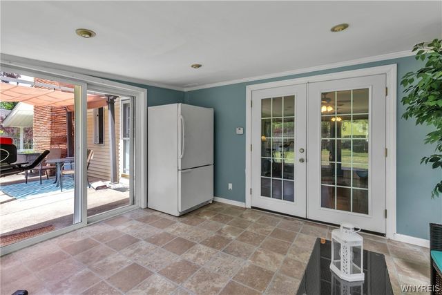 8667 Bonview, Clarence, NY 14221