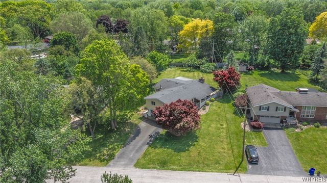 8667 Bonview, Clarence, NY 14221