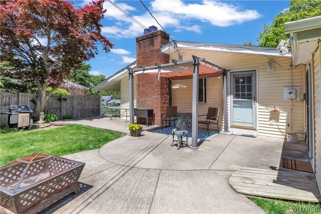8667 Bonview, Clarence, NY 14221