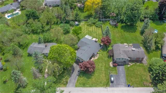 8667 Bonview, Clarence, NY 14221