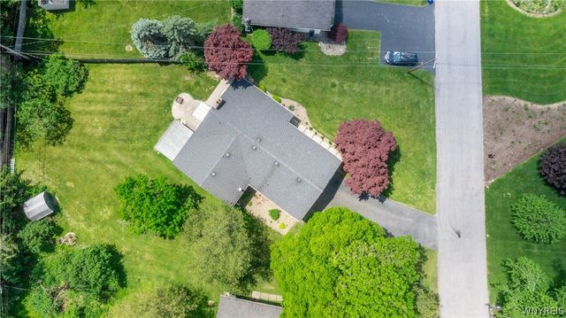 8667 Bonview, Clarence, NY 14221