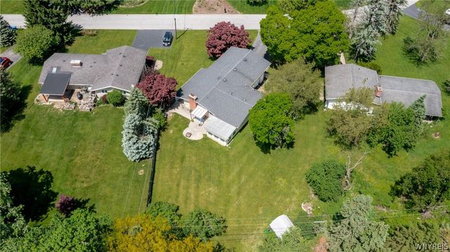 8667 Bonview, Clarence, NY 14221