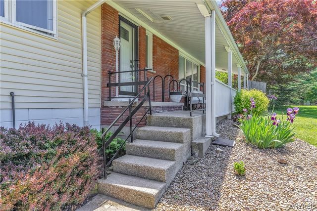 8667 Bonview, Clarence, NY 14221