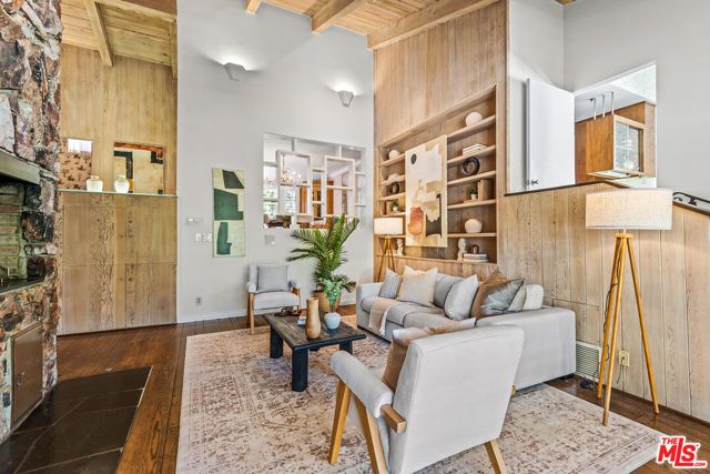 11356 Thurston Circle, Los Angeles, CA 90049