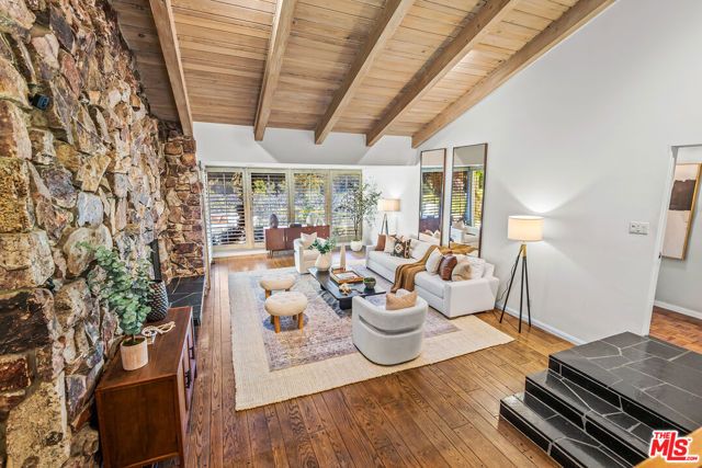 11356 Thurston Circle, Los Angeles, CA 90049