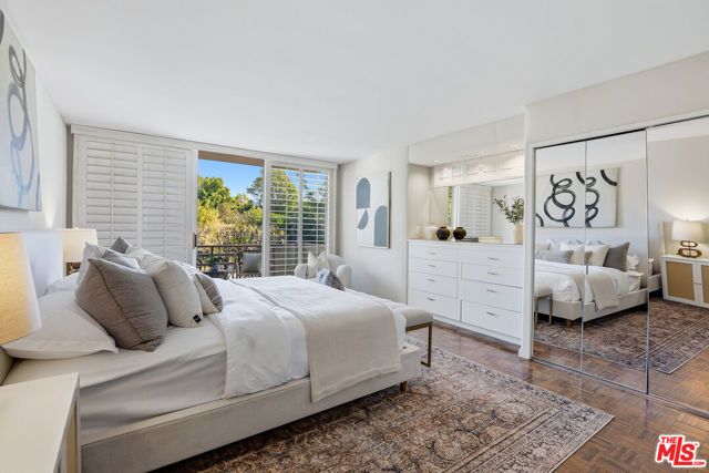 11356 Thurston Circle, Los Angeles, CA 90049