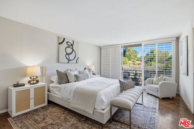 11356 Thurston Circle, Los Angeles, CA 90049