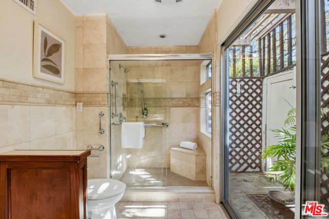 11356 Thurston Circle, Los Angeles, CA 90049