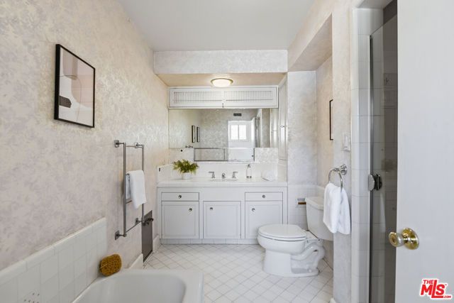 11356 Thurston Circle, Los Angeles, CA 90049