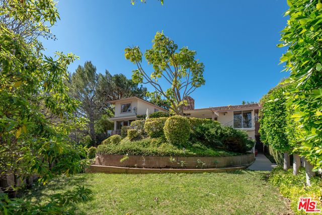 11356 Thurston Circle, Los Angeles, CA 90049