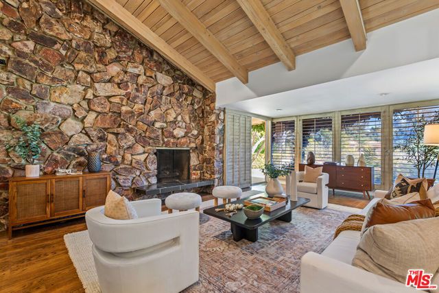 11356 Thurston Circle, Los Angeles, CA 90049