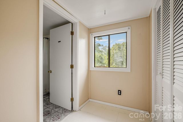 82 Hill Street, Hot Springs, NC 28743