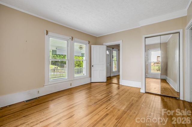 82 Hill Street, Hot Springs, NC 28743