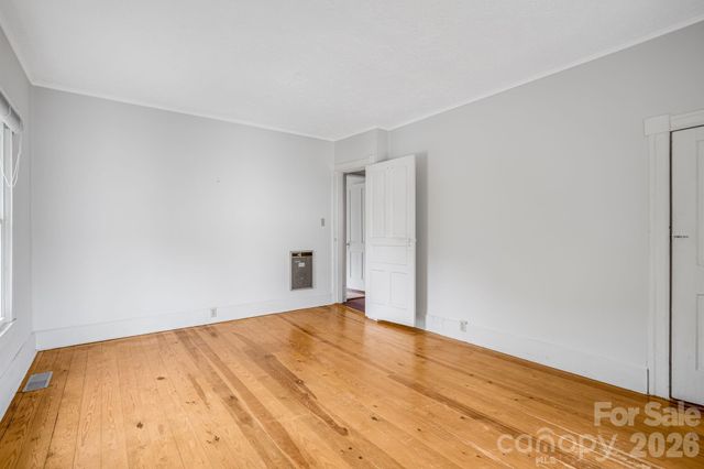82 Hill Street, Hot Springs, NC 28743