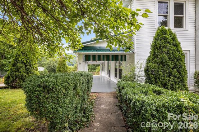82 Hill Street, Hot Springs, NC 28743