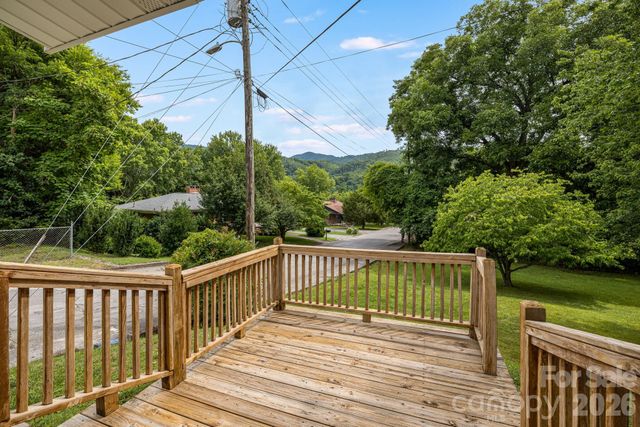 82 Hill Street, Hot Springs, NC 28743