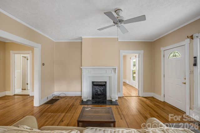 82 Hill Street, Hot Springs, NC 28743