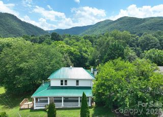 82 Hill Street, Hot Springs, NC 28743