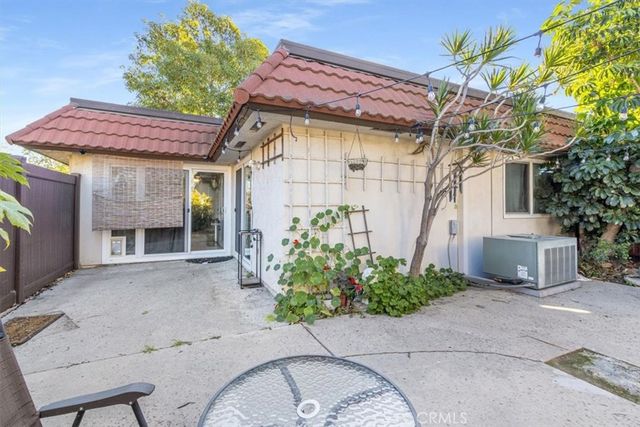 1425 N Parkhaven, Anaheim, CA 92801