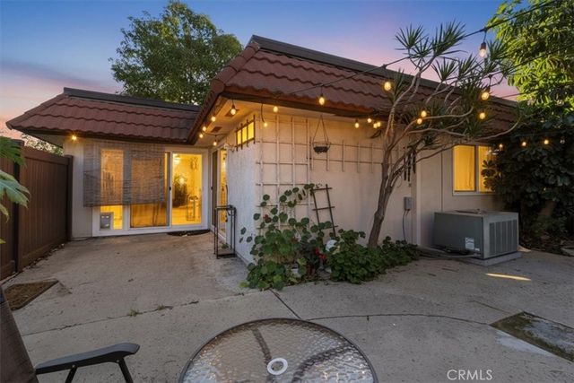 1425 N Parkhaven, Anaheim, CA 92801