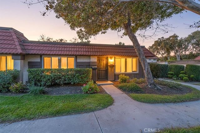 1425 N Parkhaven, Anaheim, CA 92801