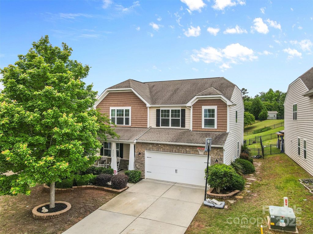 2042 Newport Drive, Fort Mill, SC 29707