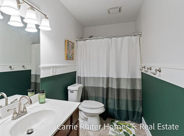 1104 Zachary Street, Vicksburg, MI 49097