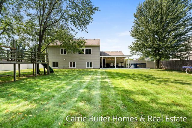 1104 Zachary Street, Vicksburg, MI 49097