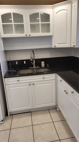 3475 N Country Club Dr 409, Aventura, FL 33180