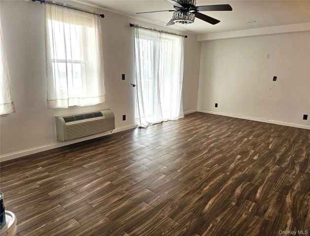 2 Richmond Road 4F, Lido Beach, NY 11561