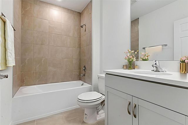 10008 LAST LIGHT GLEN, Parrish, FL 34219