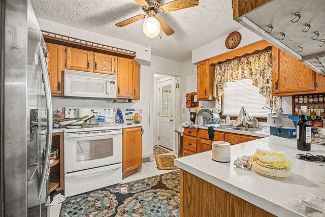 11595 4 Mile Road, Battle Creek, MI 49015