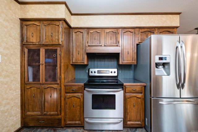 1924 Hillsborough Lane, Little Rock, AR 72212