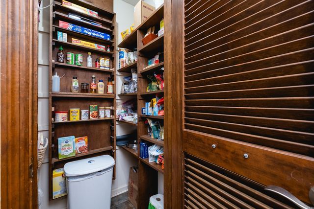 1924 Hillsborough Lane, Little Rock, AR 72212