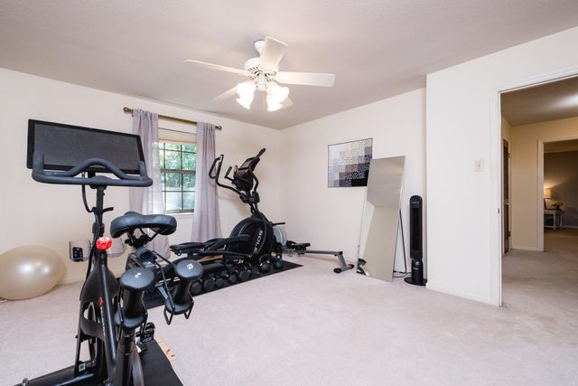 1924 Hillsborough Lane, Little Rock, AR 72212