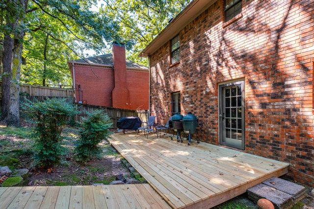 1924 Hillsborough Lane, Little Rock, AR 72212