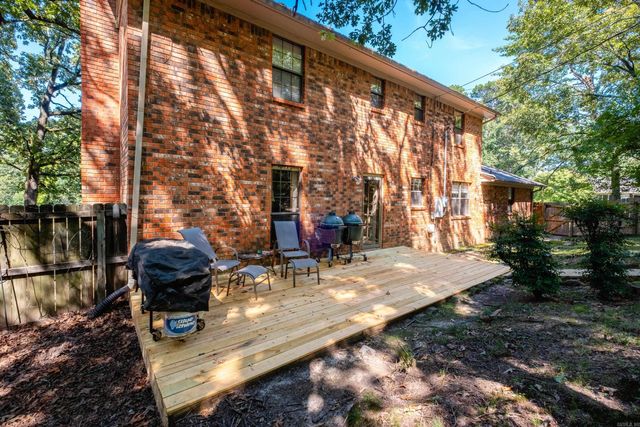 1924 Hillsborough Lane, Little Rock, AR 72212