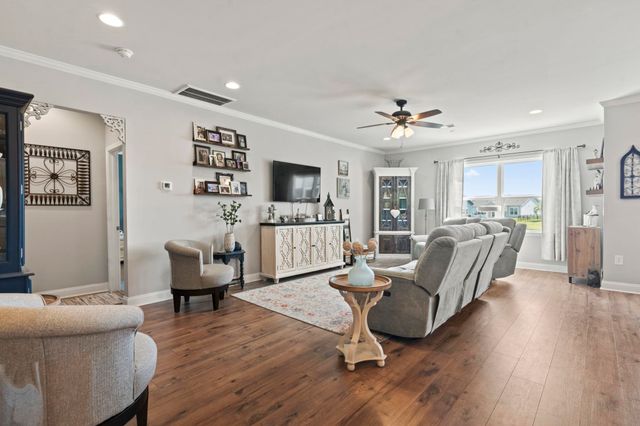 2027 Wilbraham Dr., Myrtle Beach, SC 29579