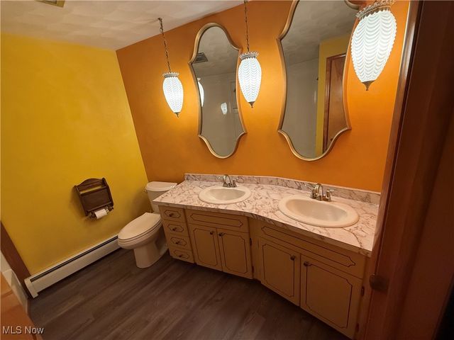 6239 State Route 152, Richmond, OH 43944