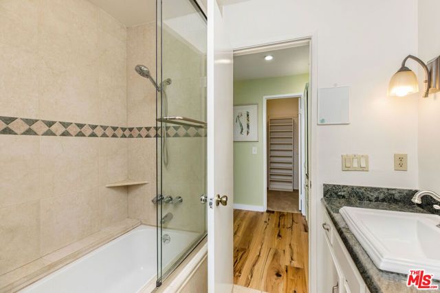 8828 Pershing Drive 112, Playa Del Rey (los Angeles), CA 90293