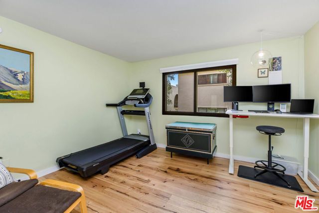 8828 Pershing Drive 112, Playa Del Rey (los Angeles), CA 90293