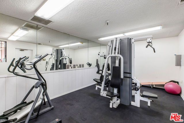 8828 Pershing Drive 112, Playa Del Rey (los Angeles), CA 90293