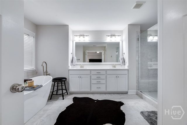 15 Oakcrest Court, Savannah, GA 31405