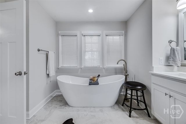 15 Oakcrest Court, Savannah, GA 31405